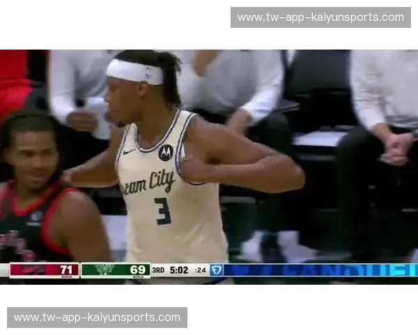 肌肉与智谋的终极博弈：雄鹿vs猛龙，一场关于意志与生存的北境战争